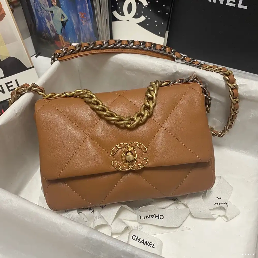 First Bag Ru CHANEL 19 BAG FLAP 0613